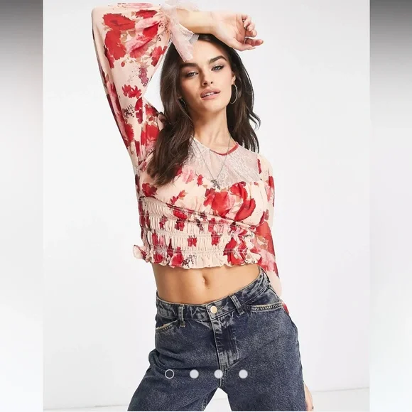 NEW✨🛍️ Free People Daphne Abstract Floral Blouse with Ruching in Pink - Picture 6 of 9